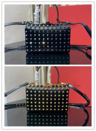 Picture of Valentino Lady Handbags _SKUfw132570596fw